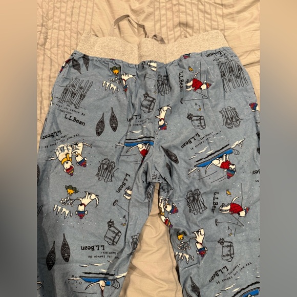 LL Bean Womens Flannel Pajama Pants Size Medium Dogs Snow Winter Skiing Cozy - Picture 6 of 6